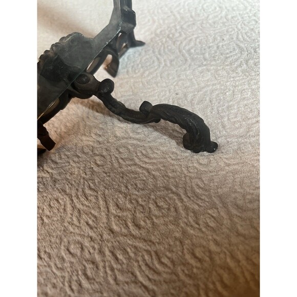 Antique Copper  Stamped Peacock metal picture frame with glass and back easel - Picture 3 of 11